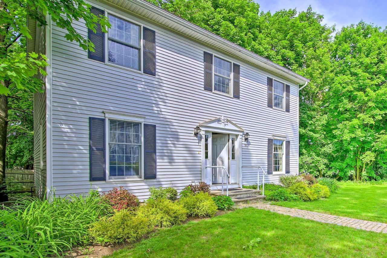 Private Guest House In Dtwn Lenox, Walk To Dining! Εξωτερικό φωτογραφία